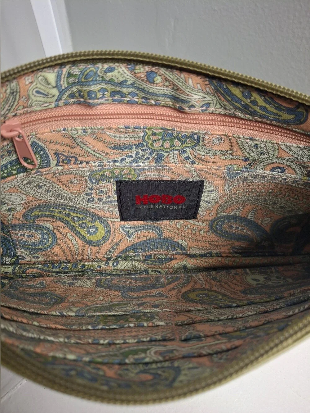 HOBO Vida Olive Green Leather Wristlet + Vintage Bond Street Wallet Set EUC